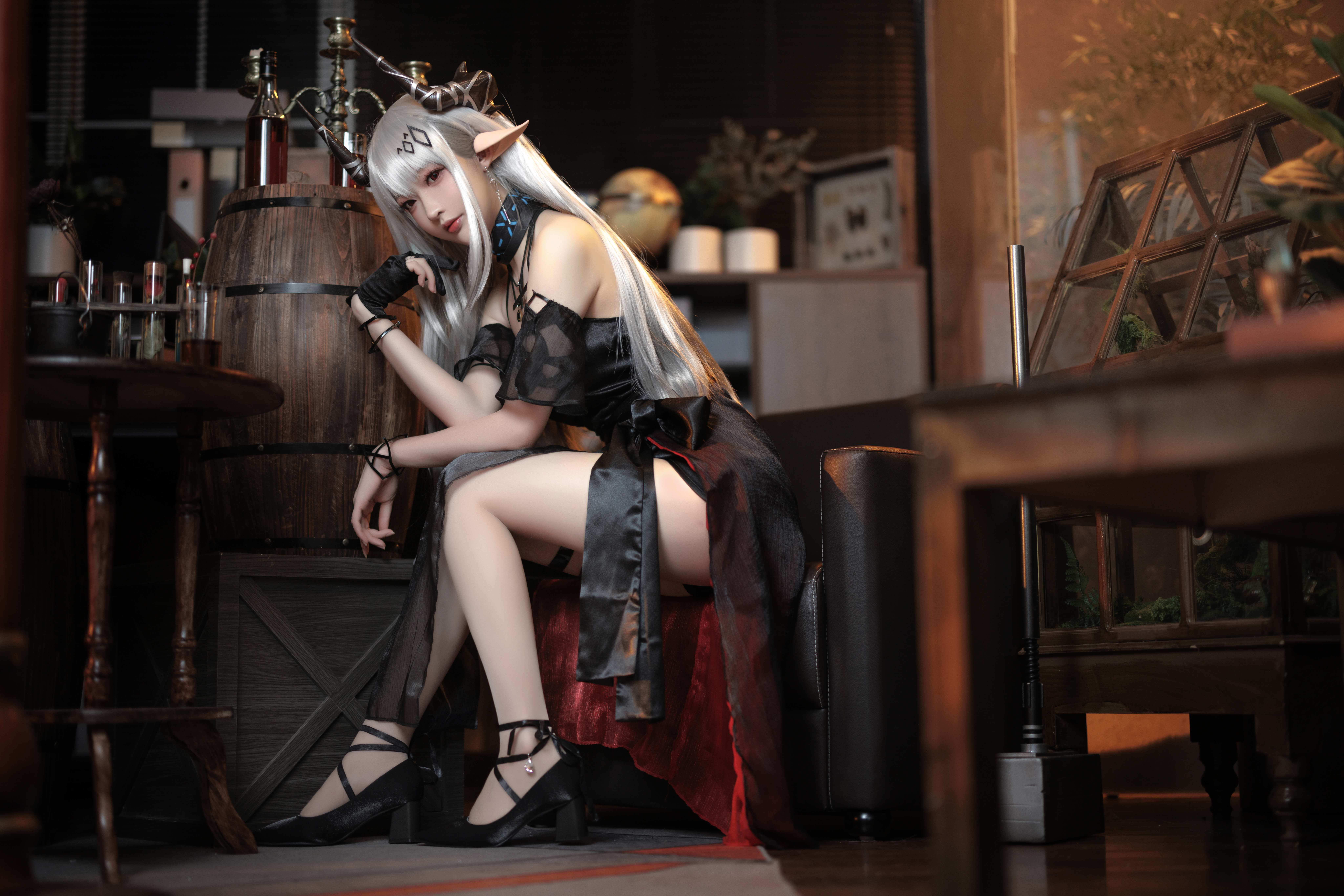 小南宫zzZ·NO.094 明日方舟-泥岩礼服[21P-301.32MB]